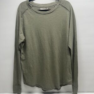 We the free womens top size Small long sleeves nwt